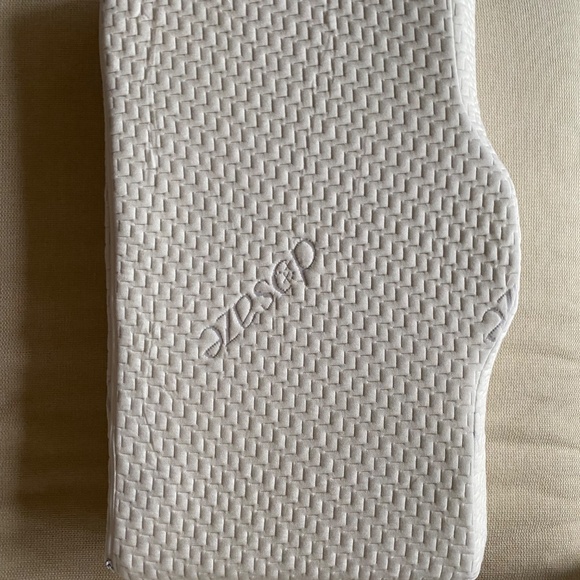 COPY - Dosaze contour pillow - Picture 2 of 8